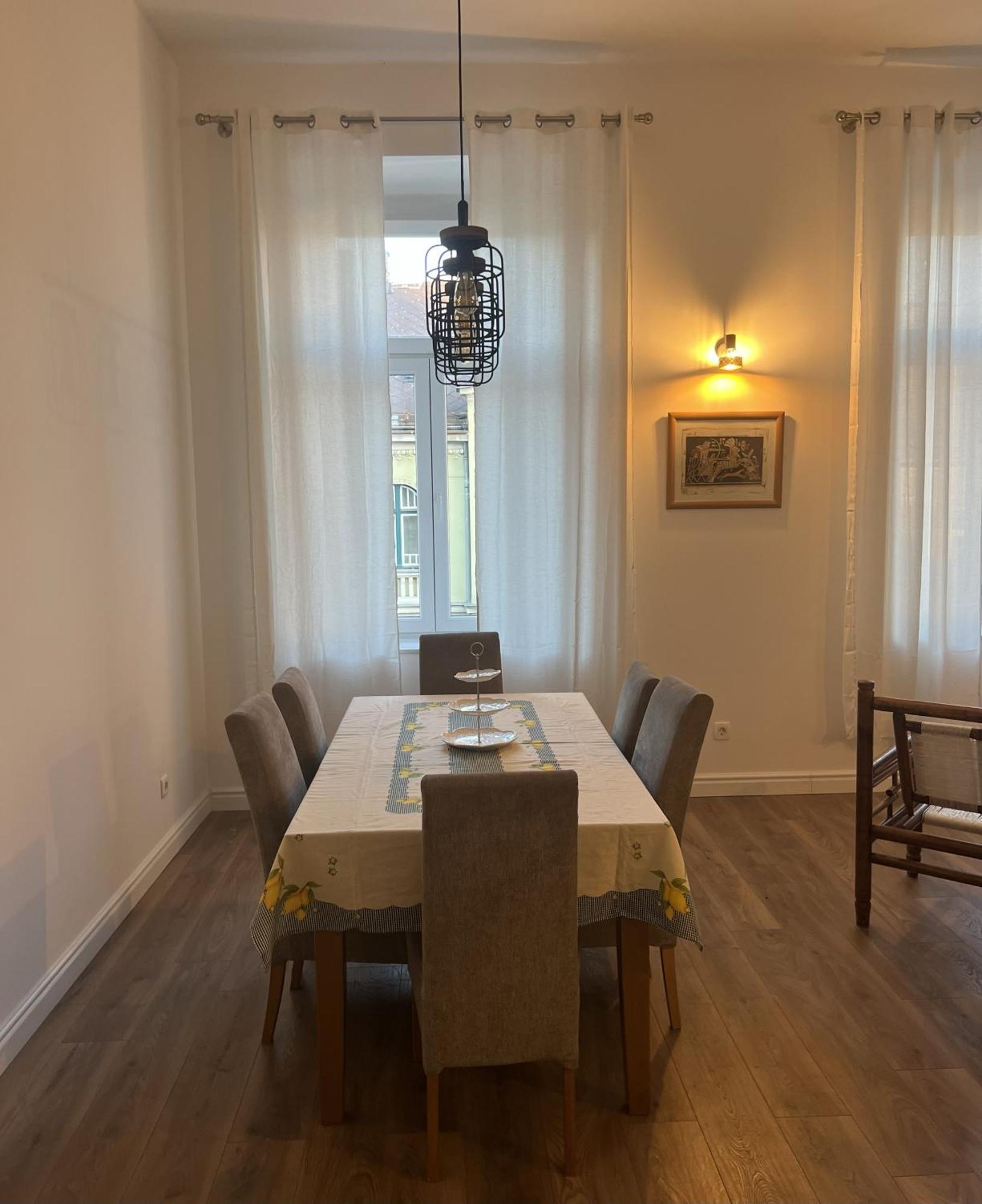 Dvor Apartment *